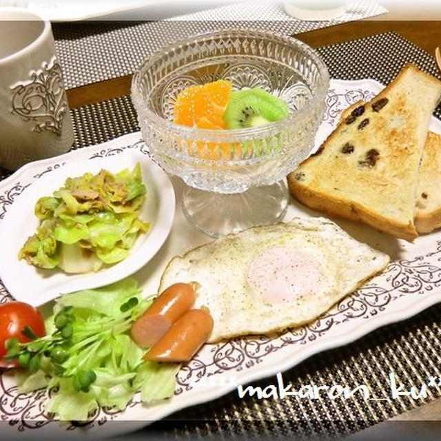 ワンプレートで朝食♪簡単！春キャベツとツナの炒め物