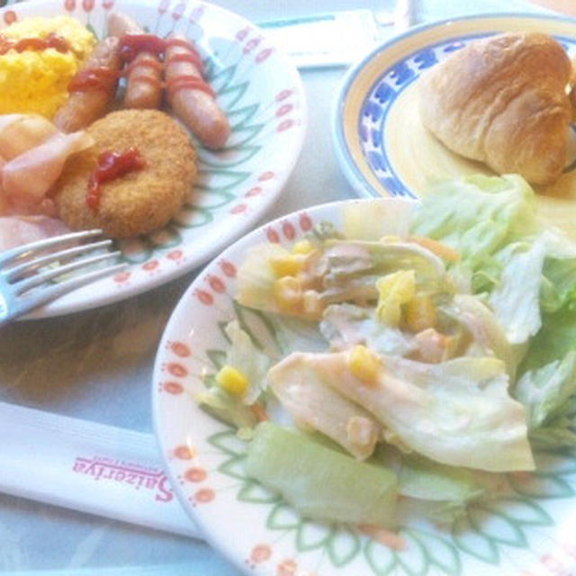 朝食
