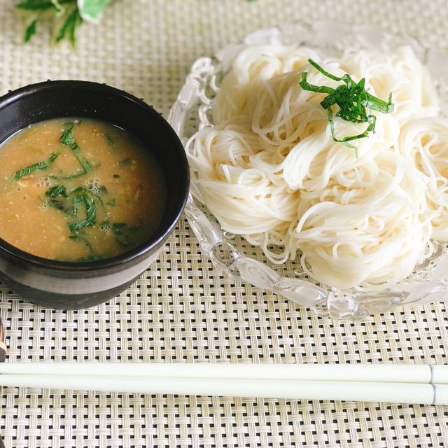 名残の素麺"宮崎の郷土料理　冷や汁で"