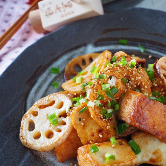 調味料2つだけ！厚揚げとれんこんの甘酢炒め【作り置き・お弁当にも】