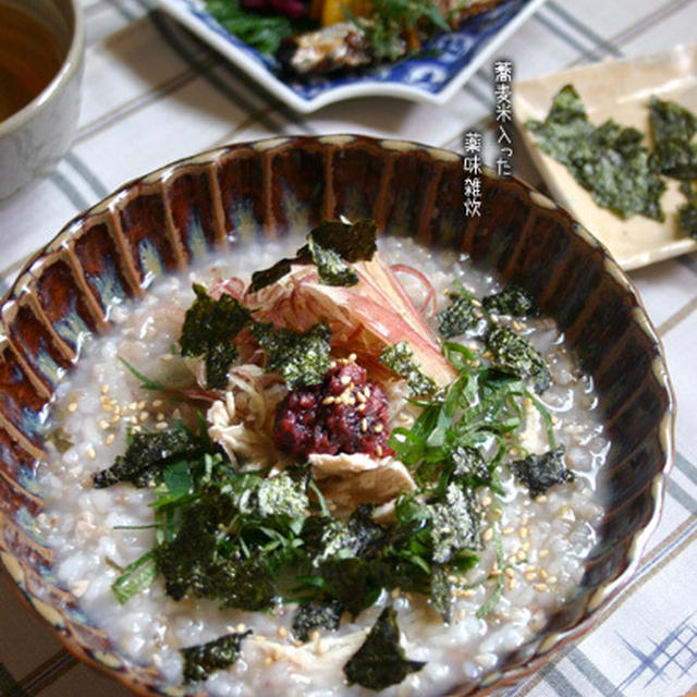 出費もカロリーもダウンダウン【蕎麦米入・薬味雑炊】