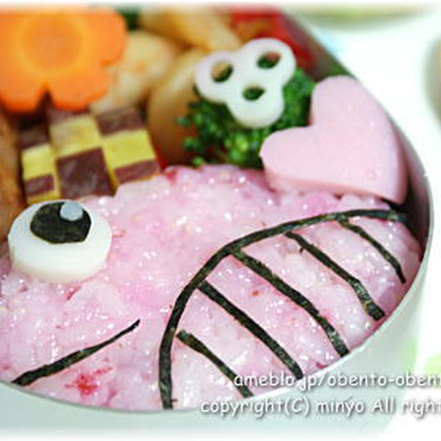 ピンクのくじらさん弁当（キャラ弁）