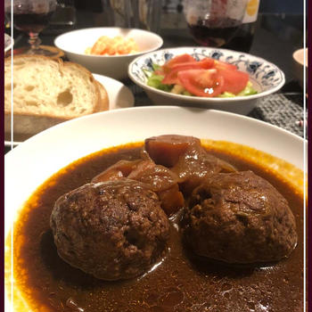 在宅の相方作のハンバーグシチュー