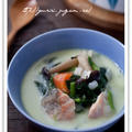 鮭とほうれん草の牛乳スープ by ゆりりさん