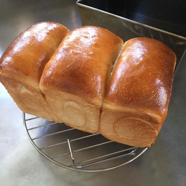 ５度目の手捏ね食パン♪