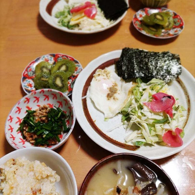 寝る前に食べて痩せるもの3選！