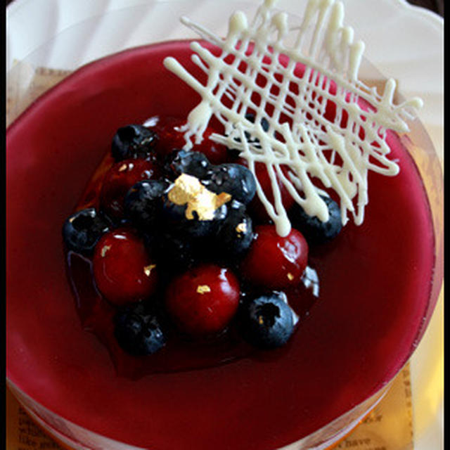 ブルーベリーとチェリーのムースケーキ