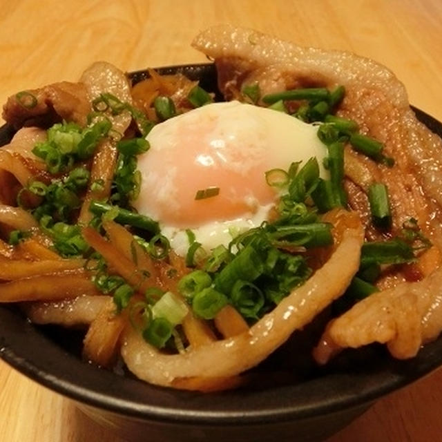 豚肉とごぼうの照り焼き丼　デザート付き！