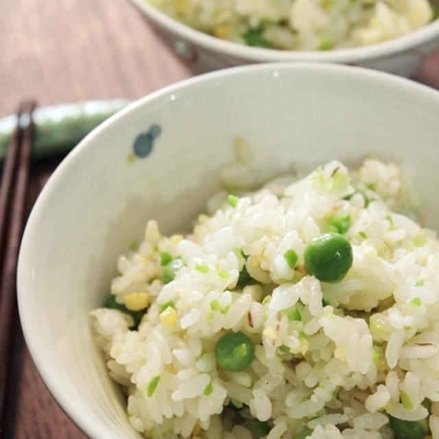 ダブル使いで旨味アップ！うすいえんどう豆の雑穀ぷちぷちご飯。