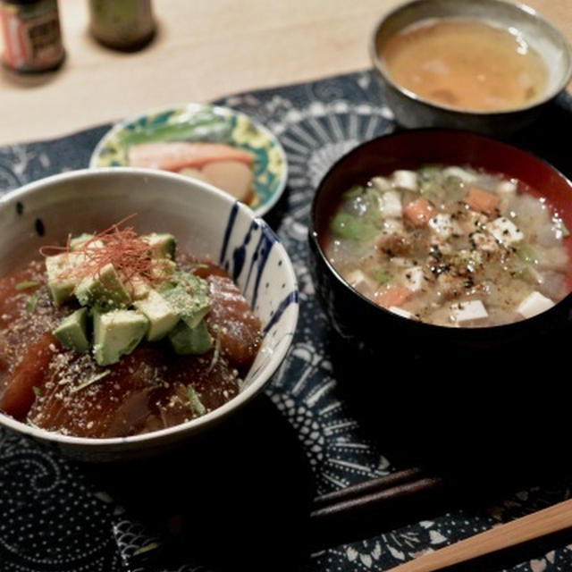 マグロの漬け丼