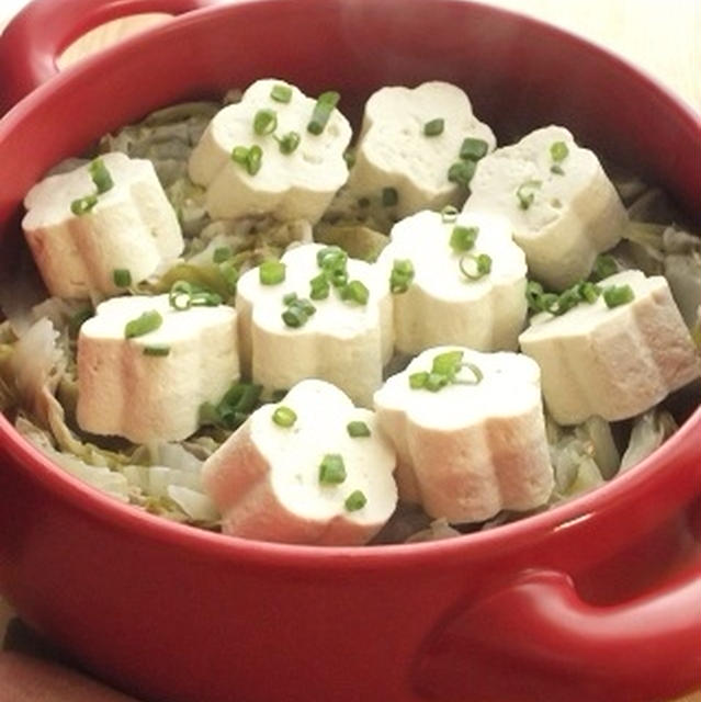 白菜と豚肉と豆腐の塩レモン鍋