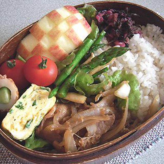 豚しょうが焼き弁当。眠るきなこ