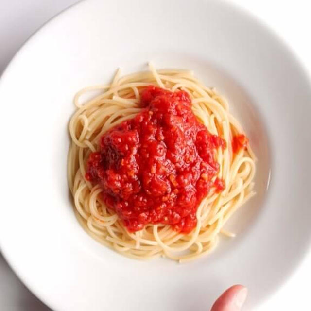 【世界一簡単！】万能トマトソースのレシピ