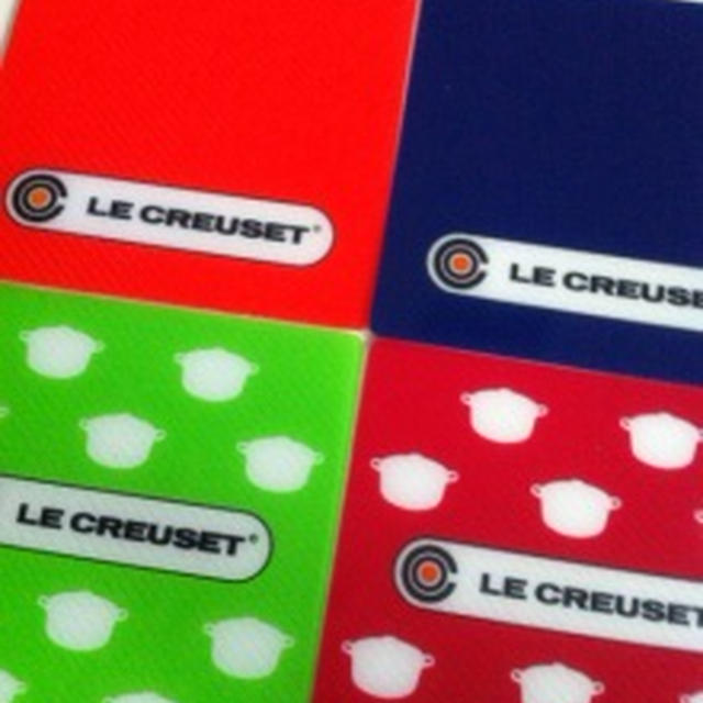 LE　CREUSETです