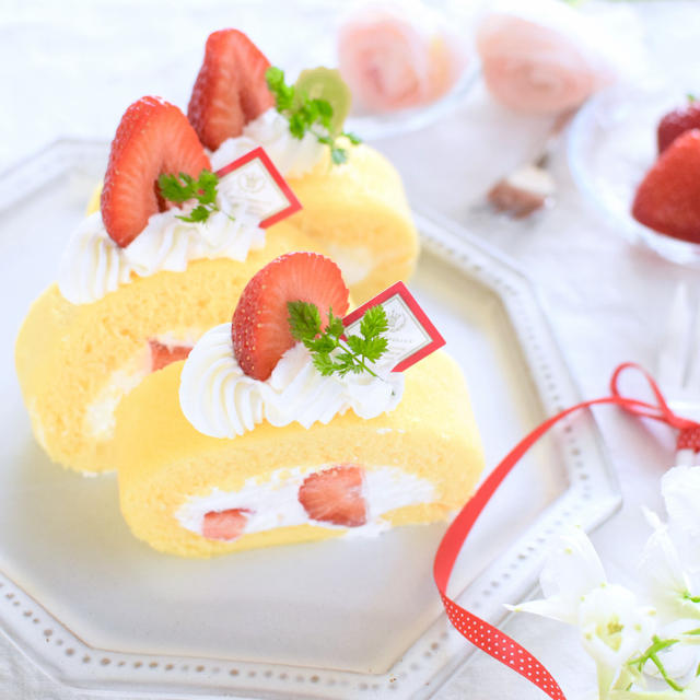 あまおうのロールケーキ