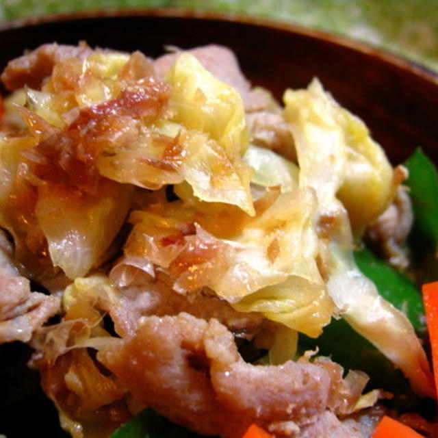 肉野菜おかか炒め丼弁当