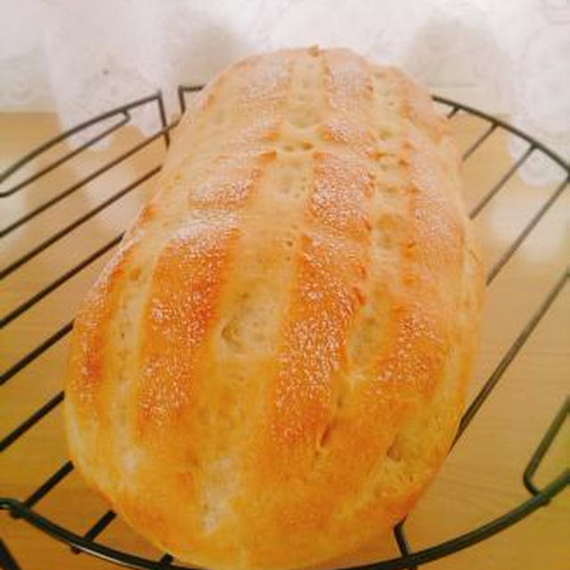 白ねり胡麻のミルクハース♪バターロール♪
