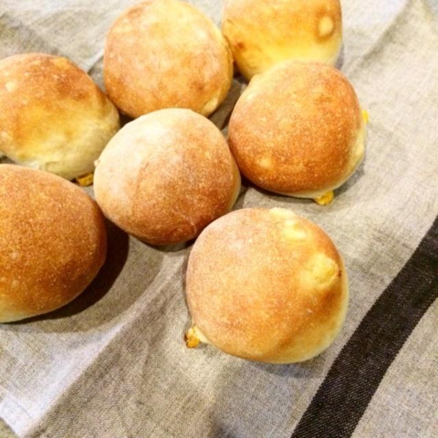 もちもちまん丸コーンパン