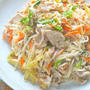 レモンペパーで爽やかアレンジ〜たっぷりもやしとセロリのそうめんチャンプルー。