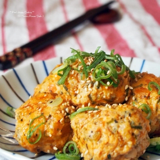 野菜たっぷりヘルシー鶏団子。