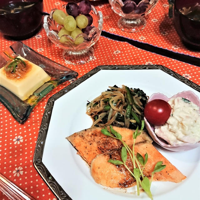 マッハで満足の食卓！ワーママのスピードおうちごはん技！？【サーモンのムニエルde夕食】