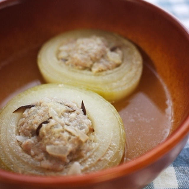 玉ねぎの肉詰め煮込み