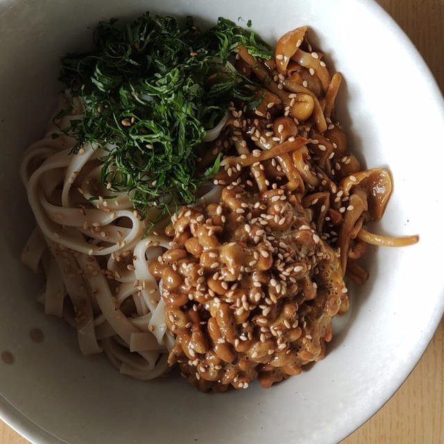 【包丁なし・１０分でできる】納豆となめこのぶっかけうどん