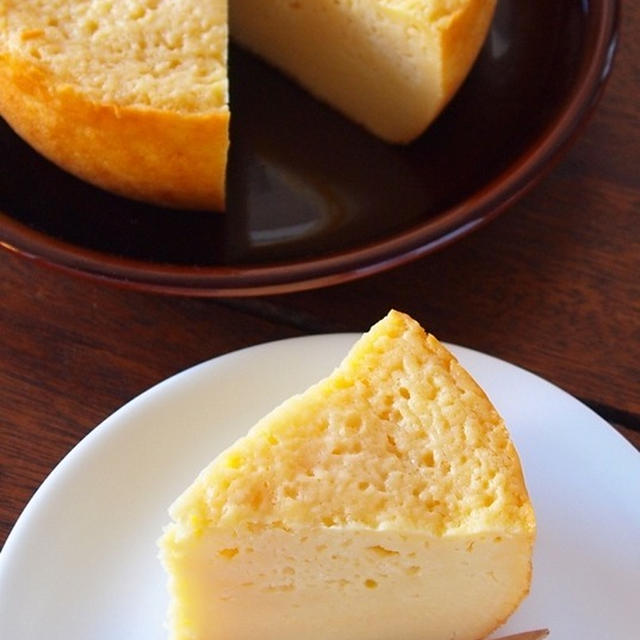 【簡単炊飯器レシピ】ヨーグルトとホットケーキミックスで「チーズケーキ」