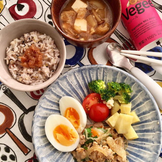 息子ごはん　じゃが無し豚肉じゃが ・ 沐浴中に本気寝