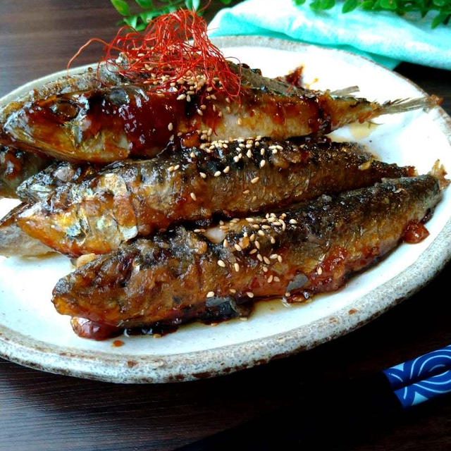 魚嫌いさんもヤミツキ☆トロットロのタレを絡めた…カリッふわっふわなイワシの韓国風煮付け