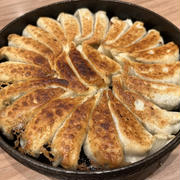 【博多グルメ】名物・鉄鍋餃子でまさかの……でも空港みやげがよかった話