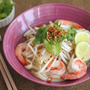 冷凍うどんで簡単！エビのベトナム風スープうどん