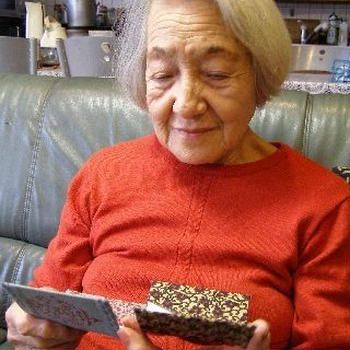 名刺ケースとおばあちゃん