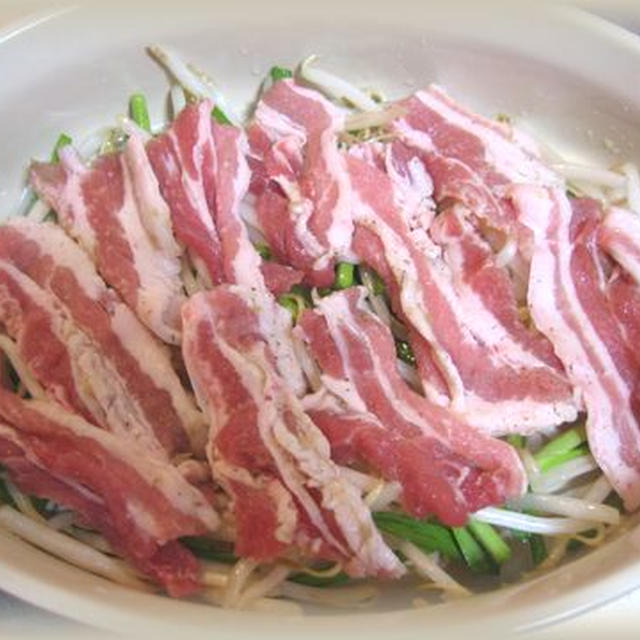 暑い夏に!!豚バラと野菜の重ね蒸し！
