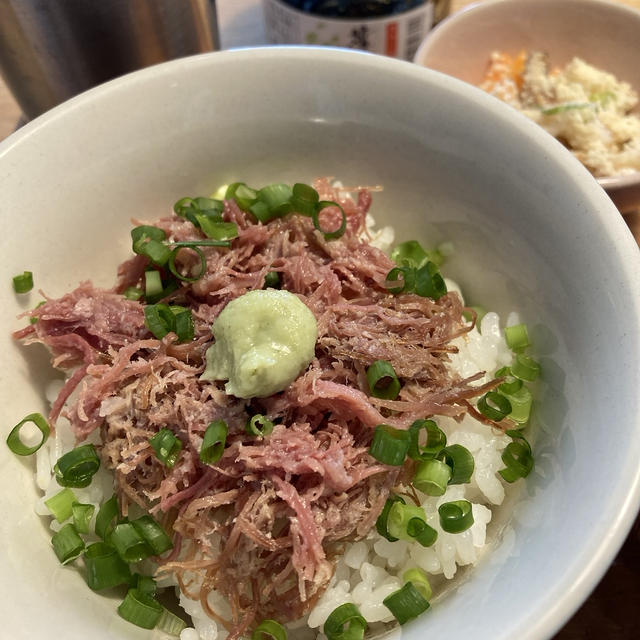 腰塚のコンビーフでコンビーフ丼