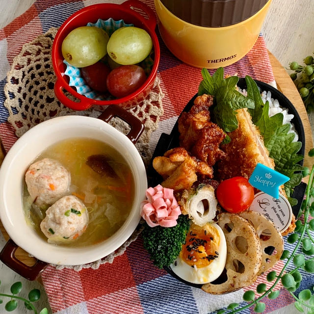 ＊焼きたてパンとアジフライ&唐揚げ弁当＊