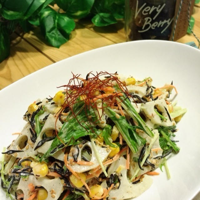 食物繊維のスゴさよ。と 味見が止まんない(￣▽￣)蓮根と水菜のデリ風サラダ♡