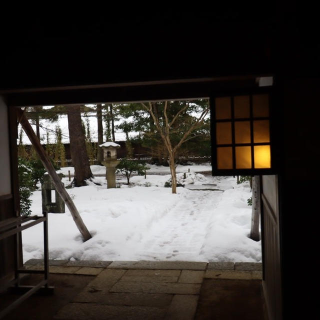 新発田市清水園の温かな灯り