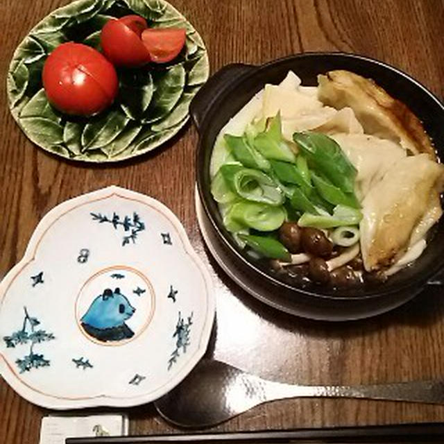 焼いて香ばしさをプラス：焼餃子鍋。しぼりトマトのすがしさ