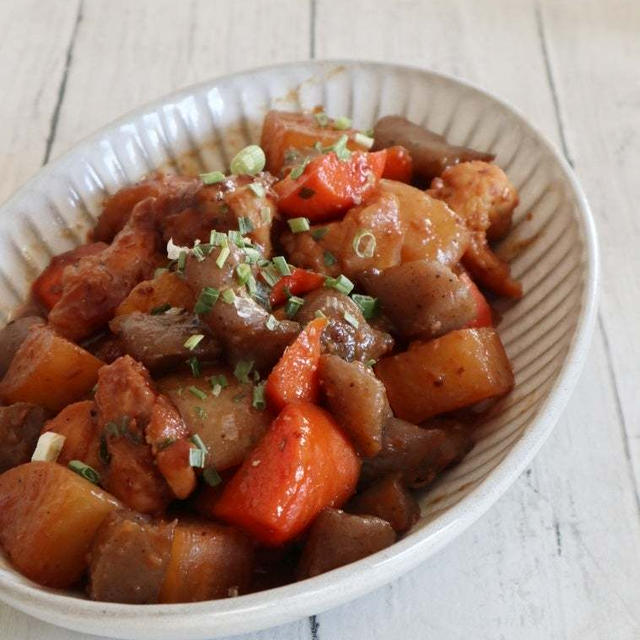 こっくり、鶏こんにゃく味噌煮