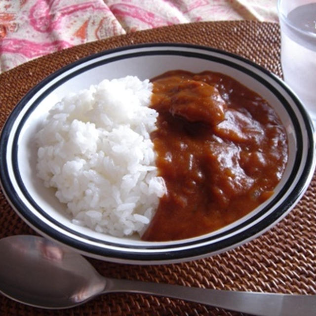 トマト缶カレー。