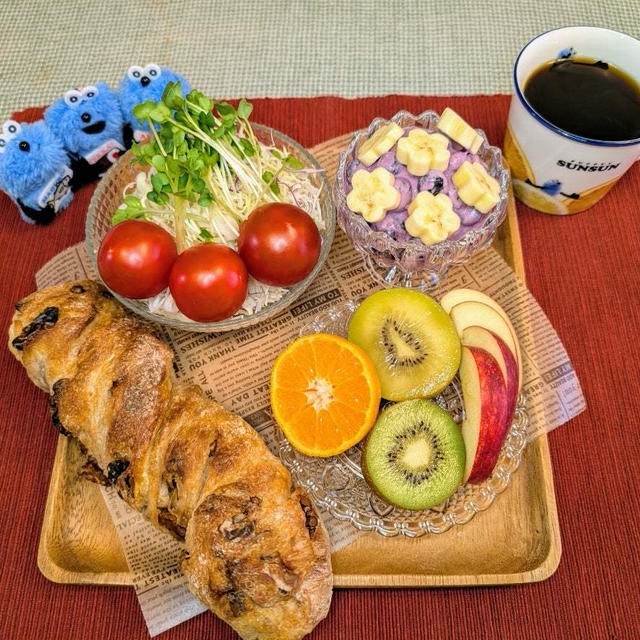 2025 6 13*くるみといちじくのバゲット モーニング*
