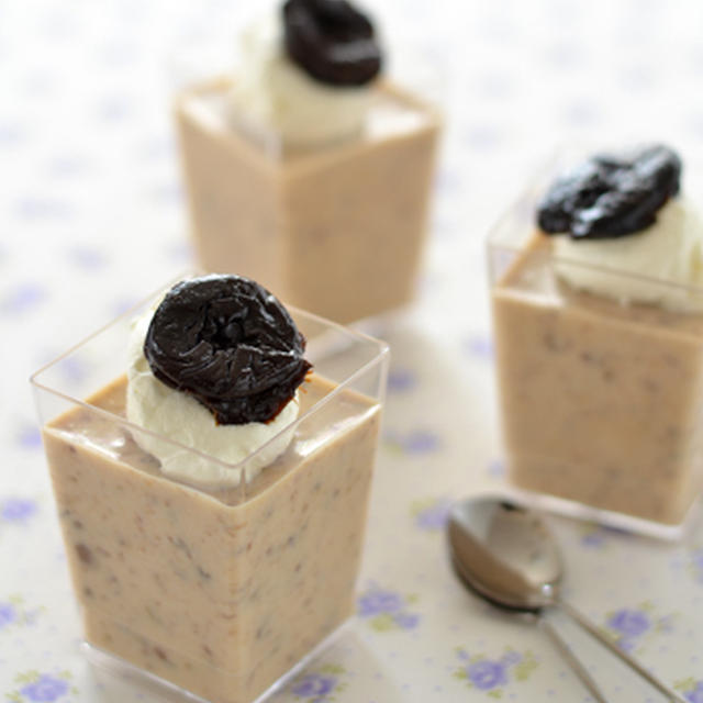 生クリームなしで・ムース風プルーンヨーグルトプリン。と、昨日の晩ご飯。