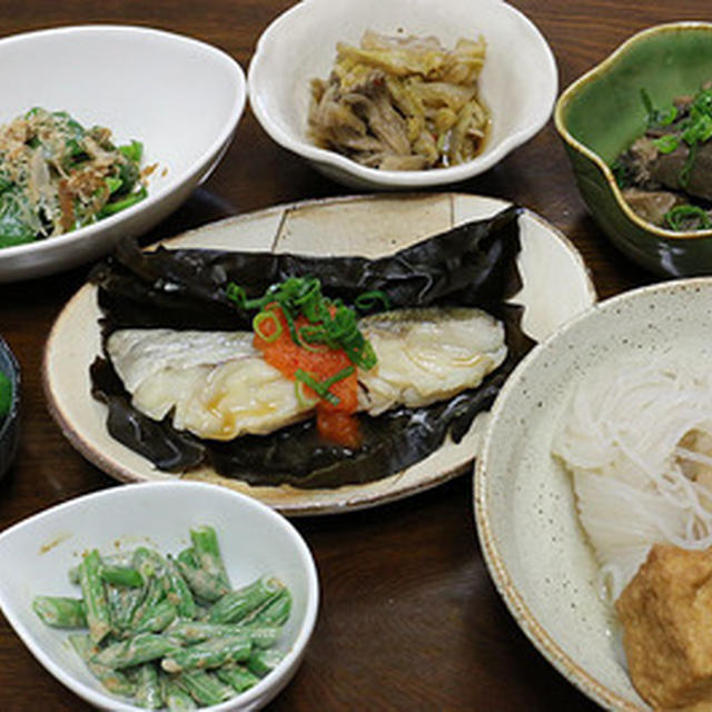 晩ご飯のメインに「鱈の昆布蒸し」