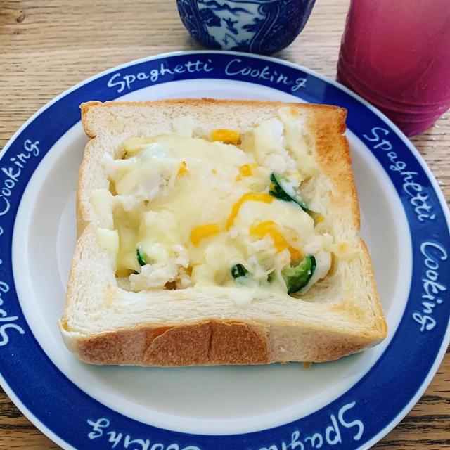 高級食パンの朝ごはん