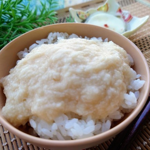 味噌入りとろろ丼☆いつもよりも好きかも？