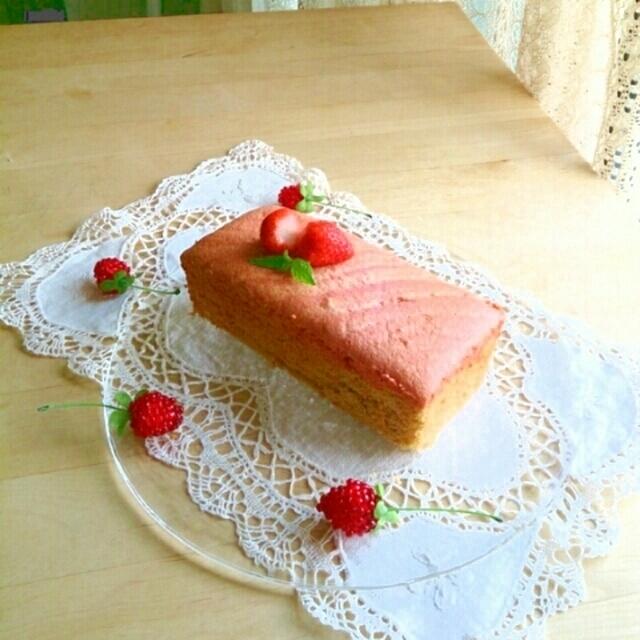 苺カステラとSpotlightとcafy掲載。