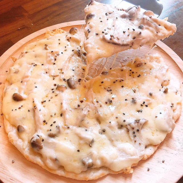 世界最速キノコのクリームクリスピーピザです！！