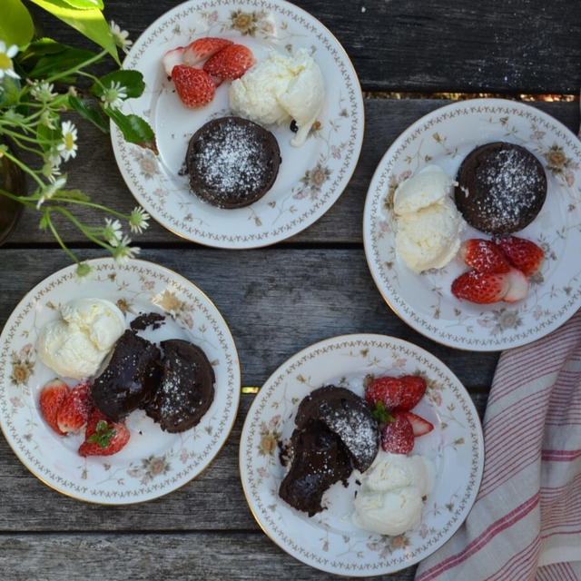 Chocolate Lava Cake チョコレートラバケーキ