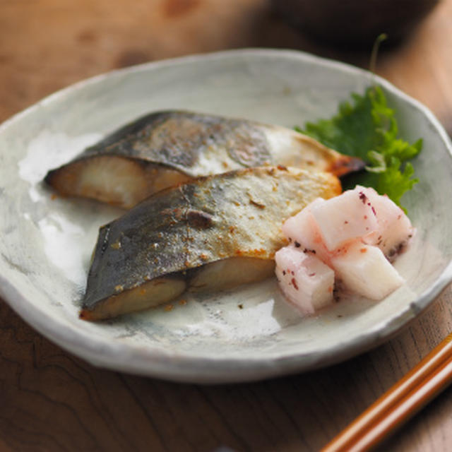 鰆の味噌漬け焼き、長芋の梅肉和え